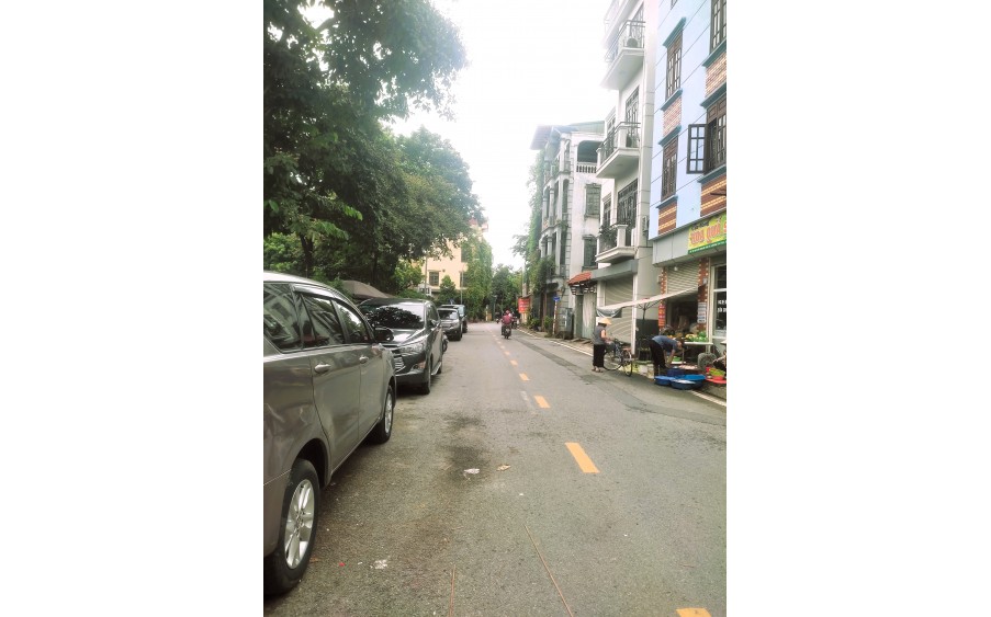 Bán nhà Nguyễn Văn Cừ - 68m2 giá 11,2 tỷ. Nhà lô góc 3 thoáng, ô tô tránh, thông tứ tung